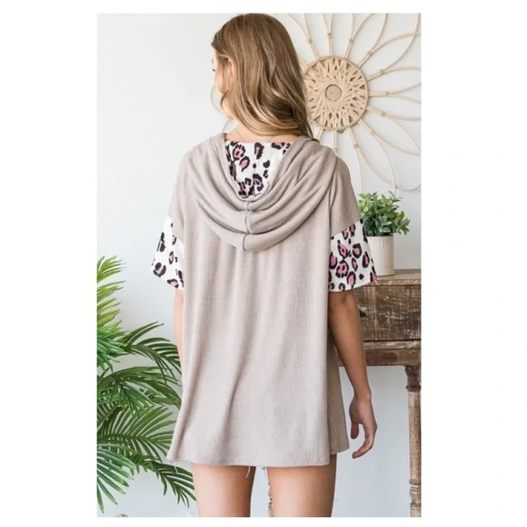 104 $20 start❤️ Pretty hooded animal print hoodie top - Picture 8 of 11